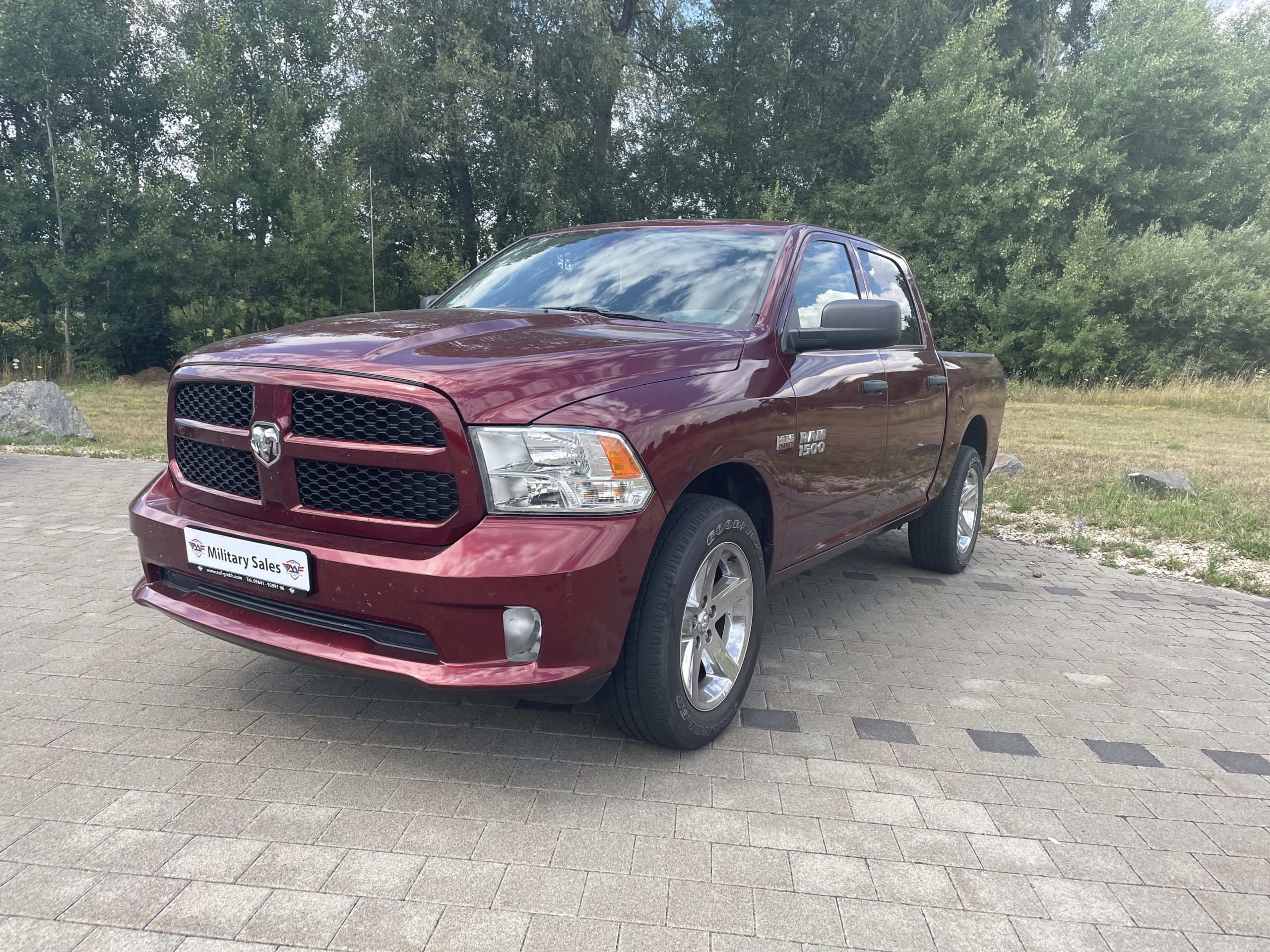 2017 Dodge Ram 1500<br>4WD</br>as low as </br>$252 per paycheck